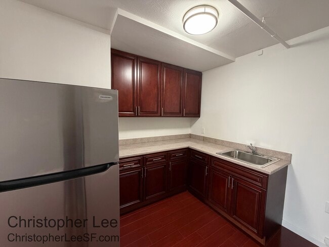 512 Judah St in San Francisco, CA - Building Photo - Building Photo