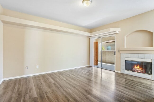 525 Indian Princess Dr in Las Vegas, NV - Building Photo - Building Photo