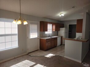 1015 Sable Dr in Pensacola, FL - Building Photo - Building Photo