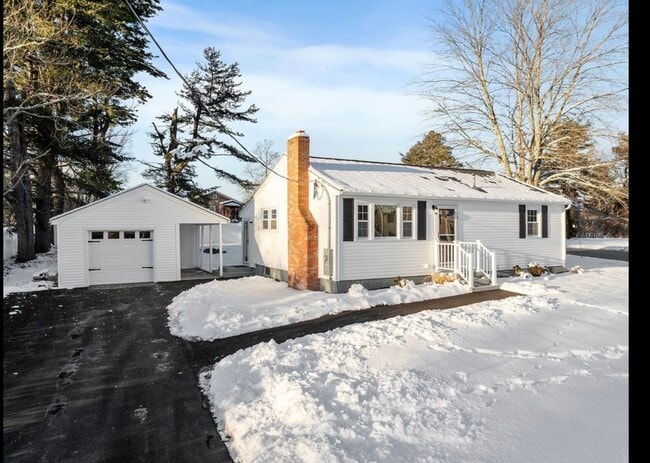 property at 13 Centerville Dr