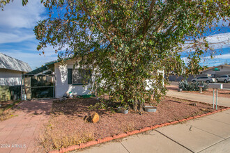 14015 N 61st Ave in Glendale, AZ - Building Photo - Building Photo