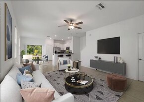 5199 Forum Blvd in Holiday, FL - Building Photo