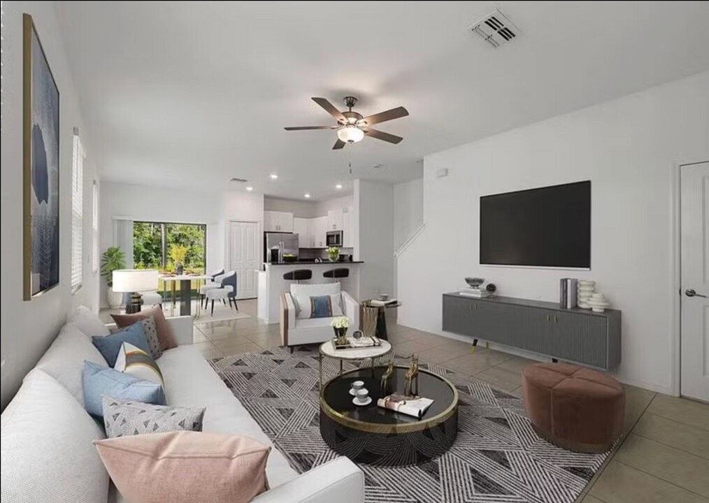 5199 Forum Blvd in Holiday, FL - Building Photo