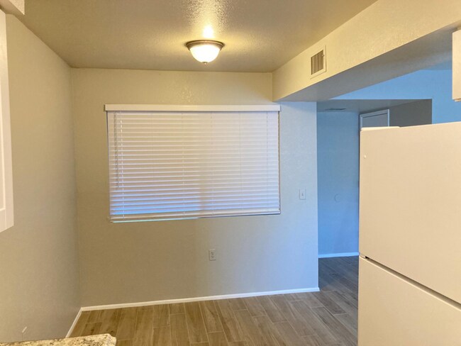 3690 N Country Club Rd in Tucson, AZ - Building Photo - Building Photo