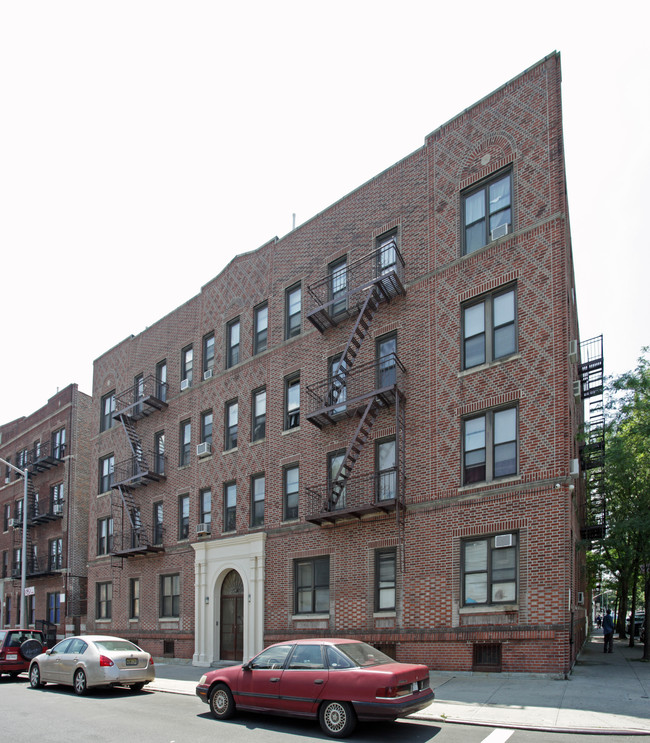 236 E 28th St in Brooklyn, NY - Building Photo - Building Photo