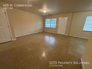 409 W Commercial St in Charleston, MO - Building Photo - Building Photo