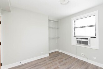 508 W Belmont Ave in Chicago, IL - Building Photo - Building Photo