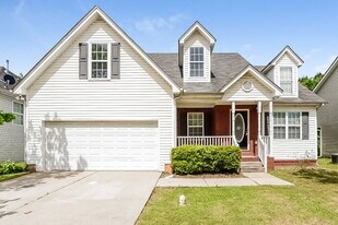 754 Patriot's Point St in Locust Grove, GA - Building Photo