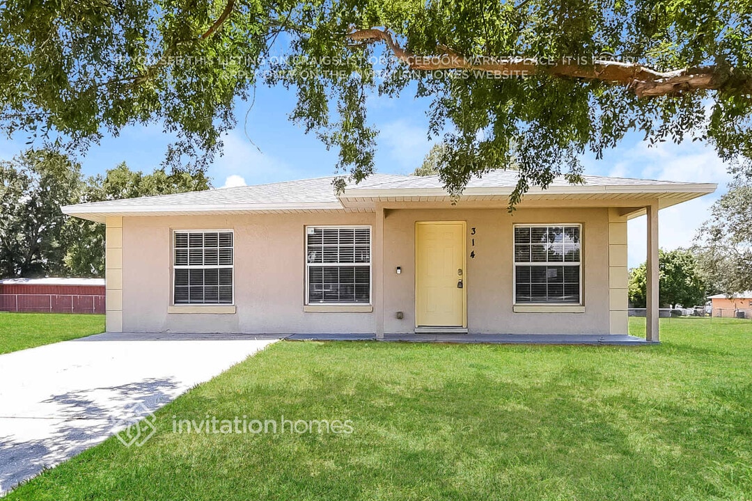 314 Christy Rd in Mascotte, FL - Foto de edificio