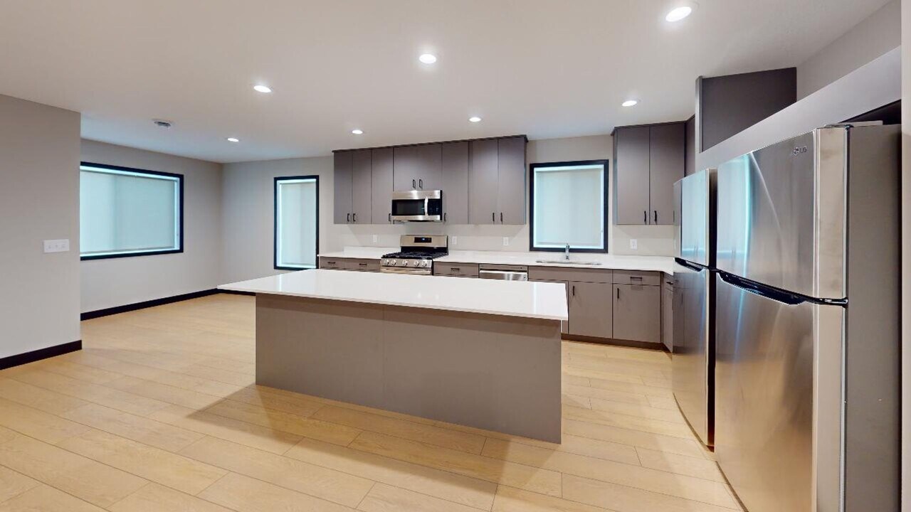1709 Rollins Ave SE in Minneapolis, MN - Building Photo