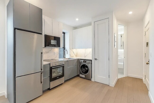 19 Wyckoff St in Brooklyn, NY - Foto de edificio - Building Photo