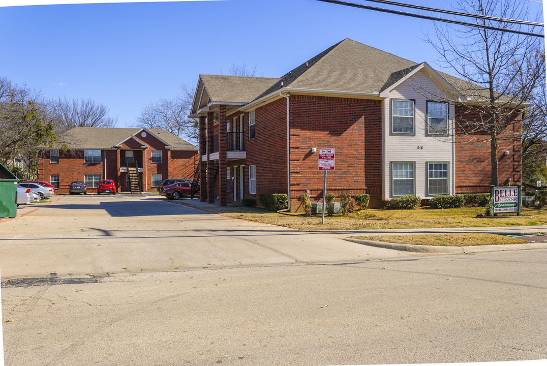 Belle Frank in Denton, TX - Building Photo