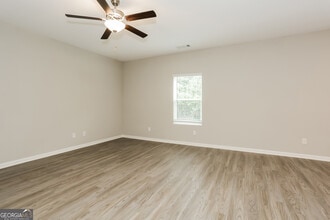 518 Firethorn Ct in Villa Rica, GA - Building Photo - Building Photo