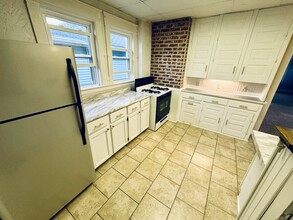 2628 Pennsylvania Ave, Unit Upstairs in Erie, PA - Building Photo - Building Photo