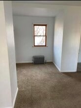 220 S Valley Ave in Olyphant, PA - Building Photo - Building Photo