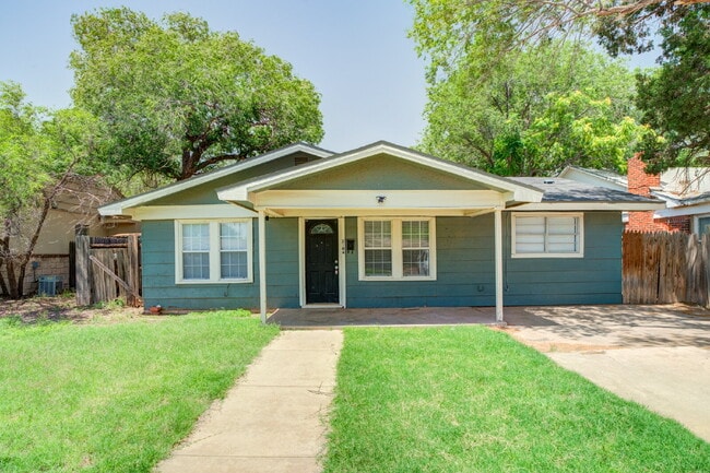 property at 2106 26th St
