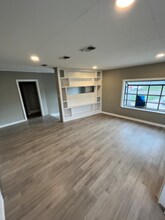 2430 McKee Dr in Orange, TX - Building Photo - Building Photo