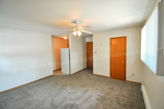 927 James Ct in Fort Collins, CO - Building Photo - Building Photo