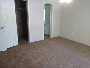 107 Oak View Dr in Carrollton, GA - Building Photo - Building Photo