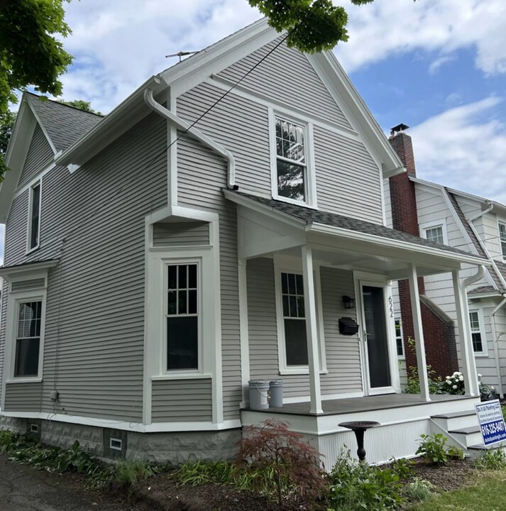 622 Gladstone Dr SE in East Grand Rapids, MI - Building Photo