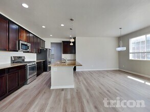 19760 E 61st Dr in Aurora, CO - Building Photo - Building Photo