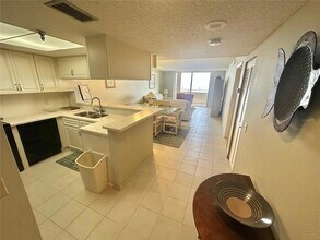 6035 Sea Ranch Dr, Unit 508 in Hudson, FL - Building Photo - Building Photo
