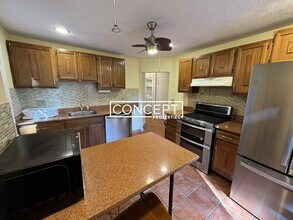 11 Chilcott Pl in Boston, MA - Building Photo - Building Photo