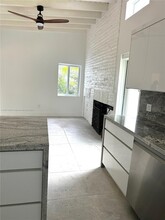 2431 SW 63rd Ave in Miami, FL - Building Photo - Building Photo