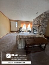 115 Northwoods Cir in Wisconsin Dells, WI - Foto de edificio - Building Photo
