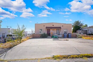 3418 Frankfort Ave in El Paso, TX - Building Photo