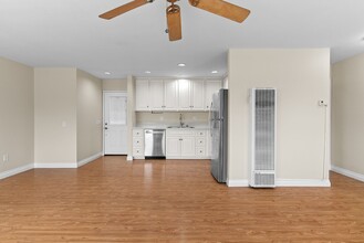 2884 La Salle Ave in Costa Mesa, CA - Building Photo - Building Photo
