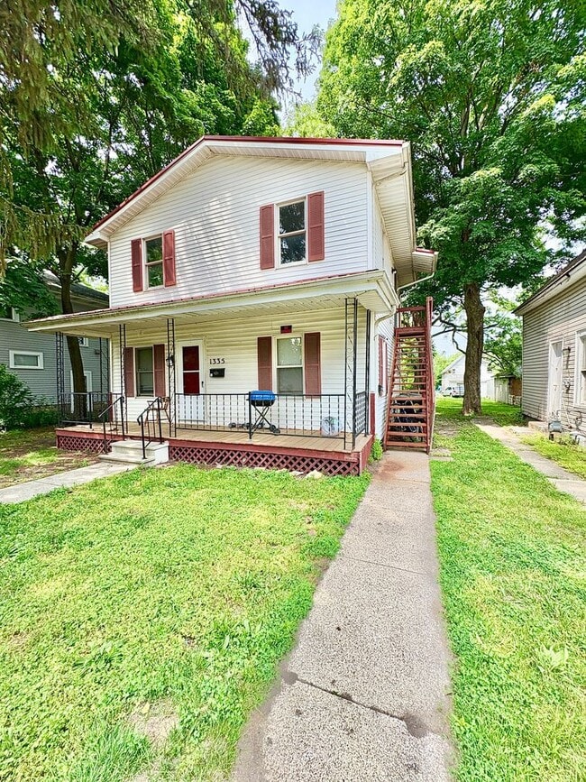 1335 E Dubail Ave in South Bend, IN - Building Photo - Building Photo