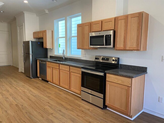 3225 Real St-Unit -A in Houston, TX - Foto de edificio - Building Photo
