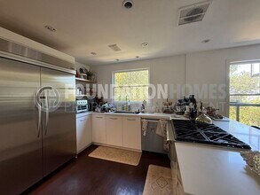 120 Corte Anita in Kentfield, CA - Building Photo - Building Photo