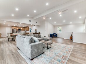 268 White Oak Dr in Canyon Lake, TX - Building Photo - Building Photo