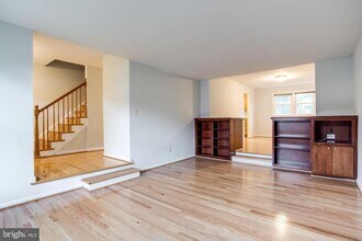 2838 Lafora Ct in Vienna, VA - Building Photo - Building Photo