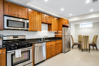 29 Commonwealth Ter, Unit B in Boston, MA - Building Photo - Building Photo