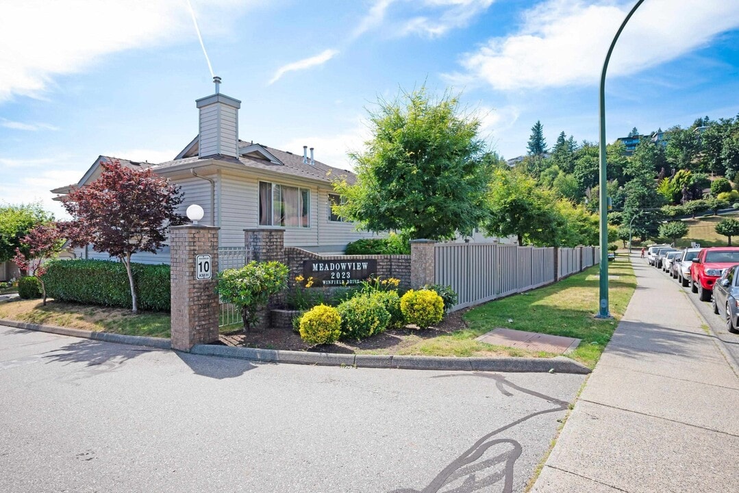 2023-2023 Winfield Dr in Abbotsford, BC - Building Photo