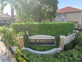 11631 SW 2nd St in Pembroke Pines, FL - Building Photo