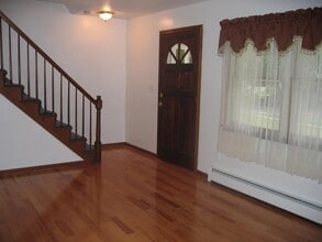 78 Water St in South Glastonbury, CT - Foto de edificio - Building Photo