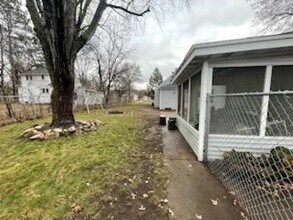 3232 Midway St in Eau Claire, WI - Building Photo - Building Photo