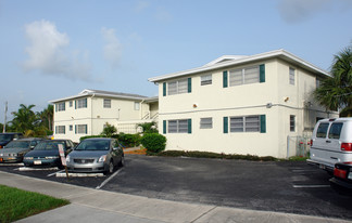 543 W Kalmia Dr Apartments