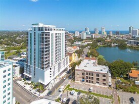 777 3rd Ave N, Unit 1104 in St. Petersburg, FL - Building Photo