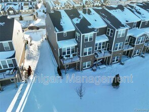 1434 Superior Dr in Milford, MI - Building Photo - Building Photo