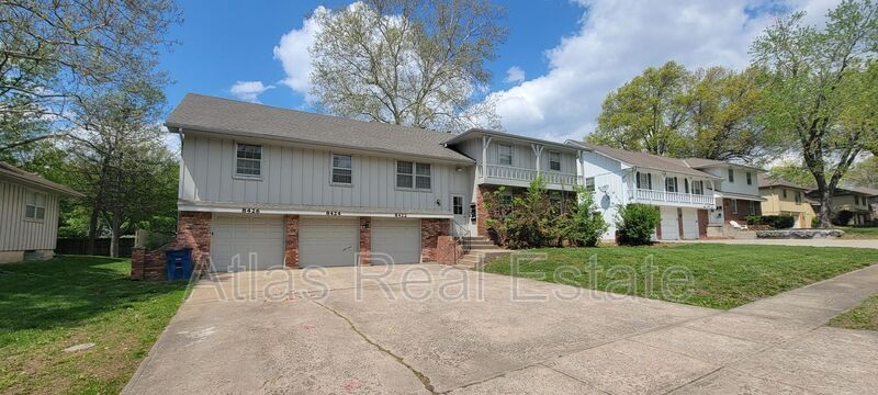 8422 Travis Ln Photo