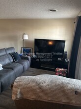 218 S McKinley Pl in Kennewick, WA - Building Photo - Building Photo