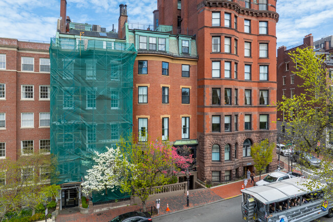 35 Beacon St in Boston, MA - Foto de edificio - Building Photo