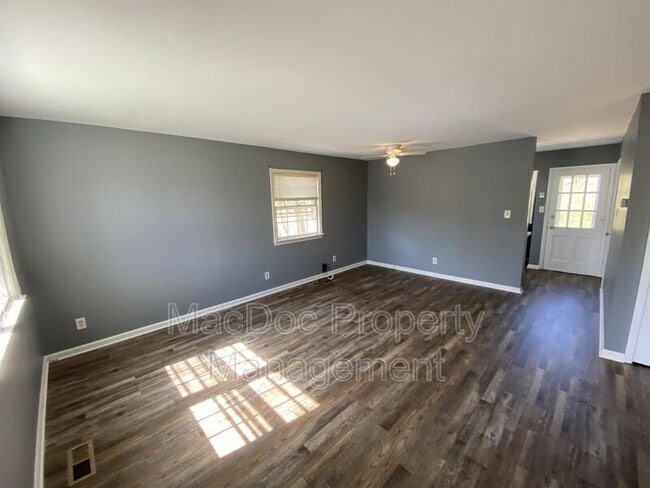 155 Longstreet Ave in Fredericksburg, VA - Building Photo - Building Photo