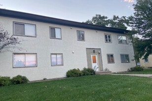 709 N Highland Ave, Unit 3 in Sioux Falls, SD - Building Photo