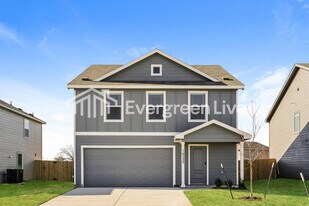 10532 Desert Hawk Cir in Fort Worth, TX - Building Photo